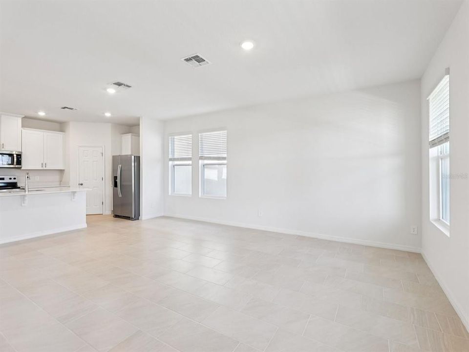 For Sale: $375,000 (3 beds, 2 baths, 1788 Square Feet)