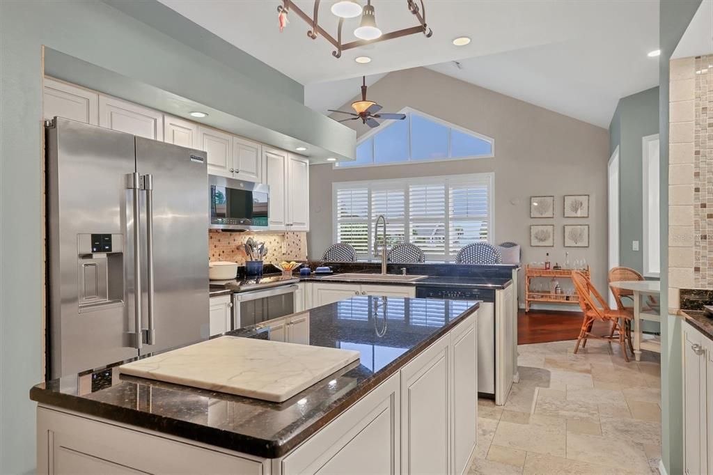 For Rent: $6,700 (3 beds, 2 baths, 2904 Square Feet)