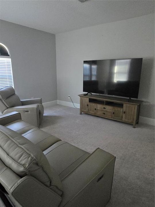 For Rent: $5,500 (4 beds, 3 baths, 3600 Square Feet)