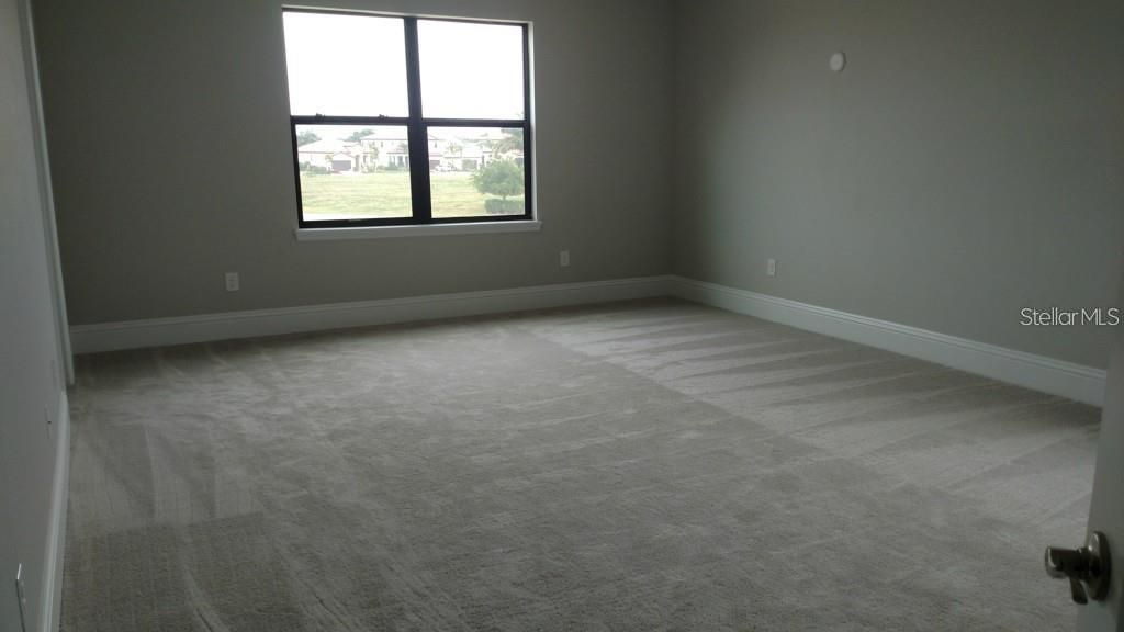 For Rent: $5,500 (4 beds, 3 baths, 3600 Square Feet)