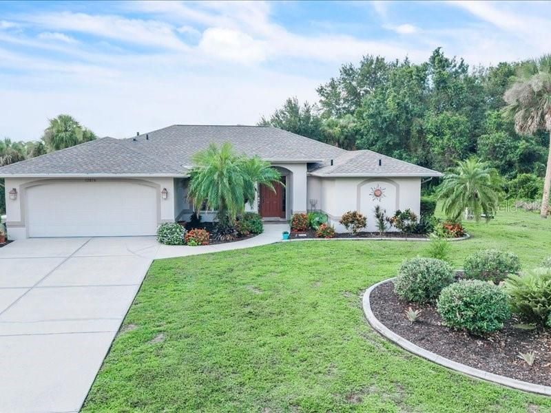 Recently Sold: $415,000 (3 beds, 2 baths, 1600 Square Feet)
