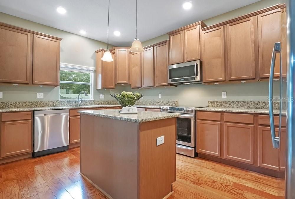 Active With Contract: $429,000 (4 beds, 2 baths, 2530 Square Feet)