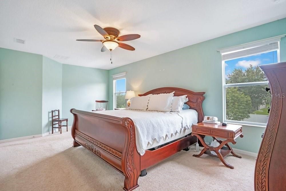 Active With Contract: $429,000 (4 beds, 2 baths, 2530 Square Feet)