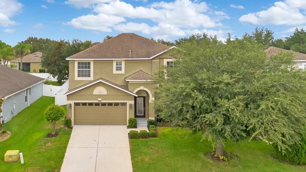 Active With Contract: $429,000 (4 beds, 2 baths, 2530 Square Feet)