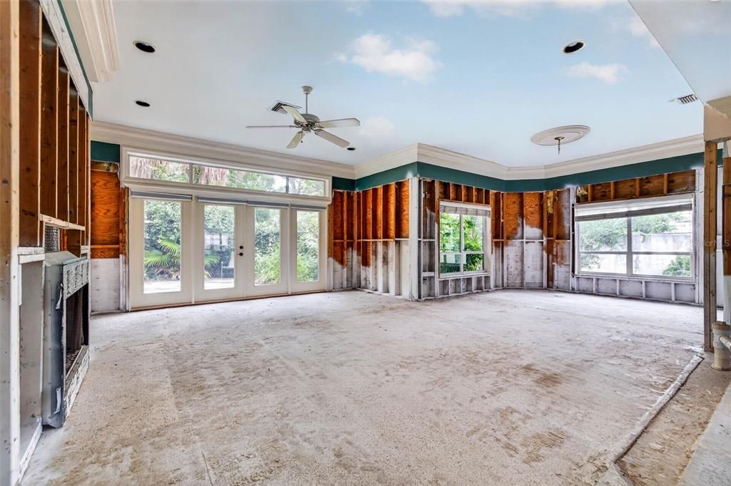En Venta: $875,000 (3 camas, 2 baños, 2266 Pies cuadrados)