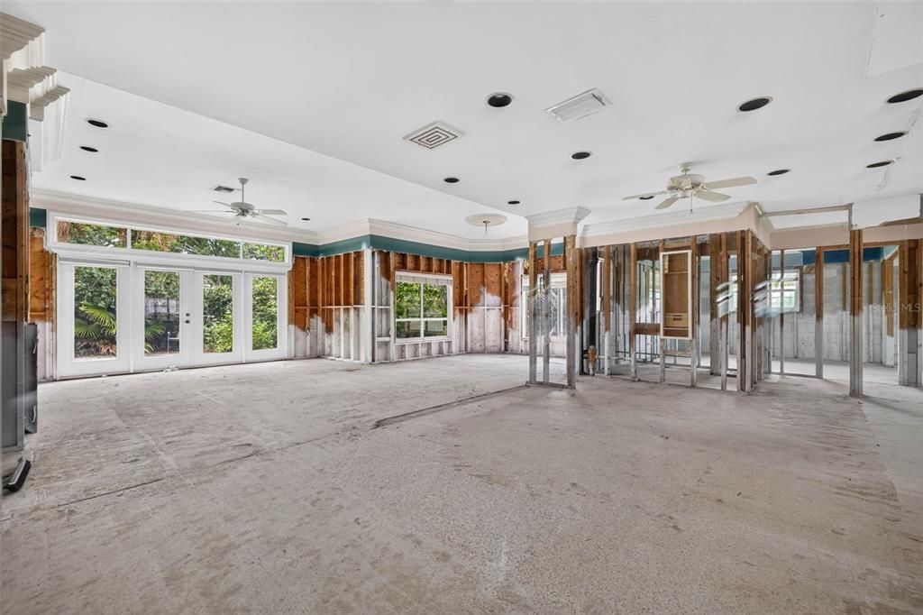 En Venta: $875,000 (3 camas, 2 baños, 2266 Pies cuadrados)