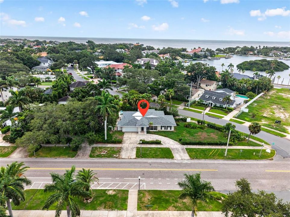 En Venta: $875,000 (3 camas, 2 baños, 2266 Pies cuadrados)