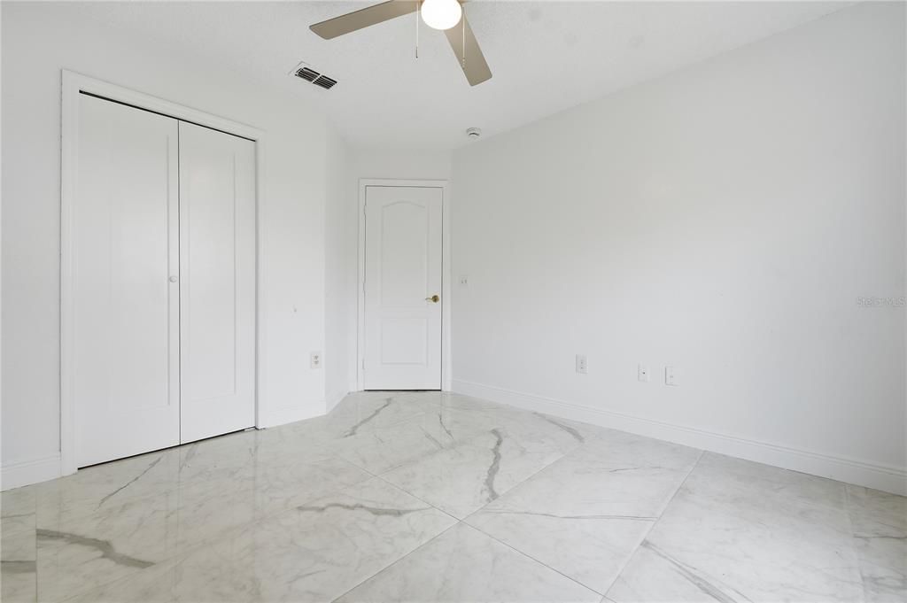 For Rent: $2,000 (4 beds, 2 baths, 1728 Square Feet)