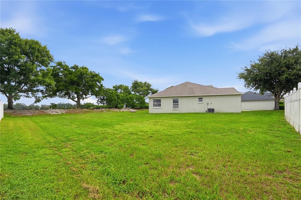 For Rent: $2,000 (4 beds, 2 baths, 1728 Square Feet)