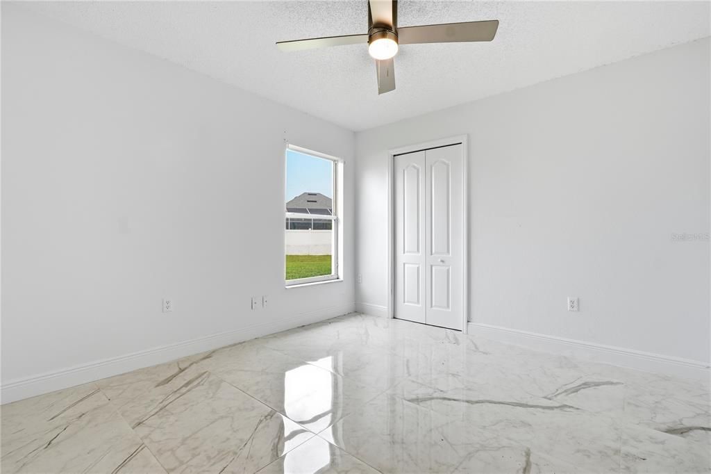 For Rent: $2,000 (4 beds, 2 baths, 1728 Square Feet)
