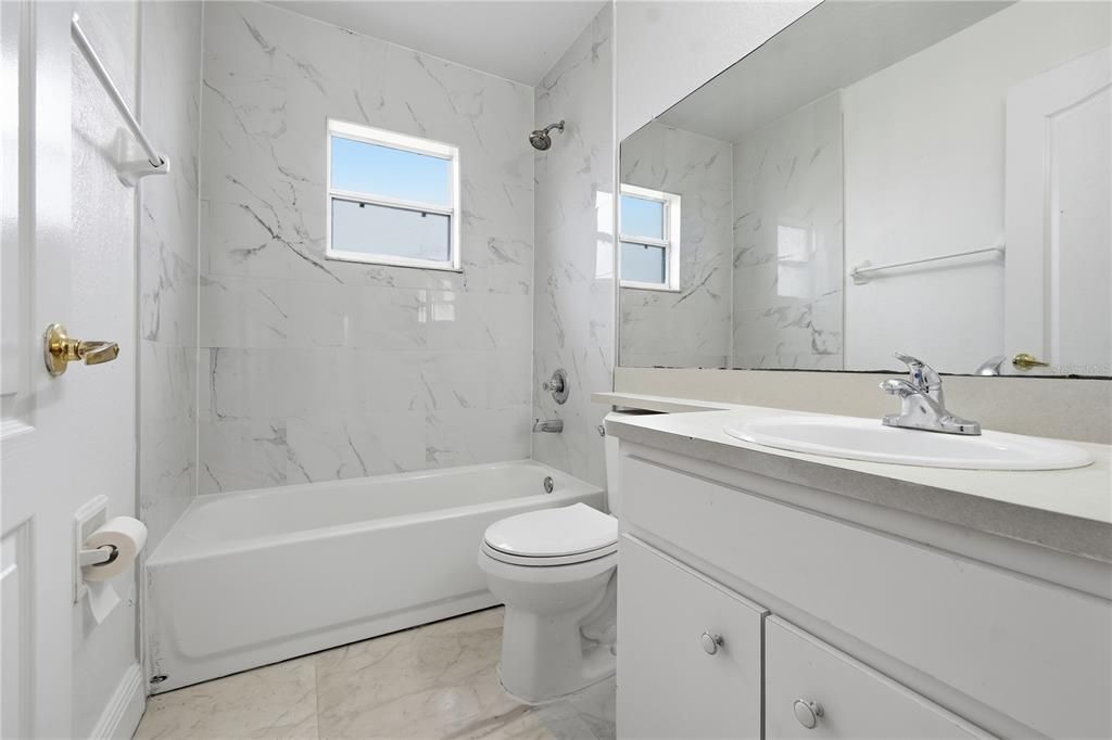 For Rent: $2,000 (4 beds, 2 baths, 1728 Square Feet)