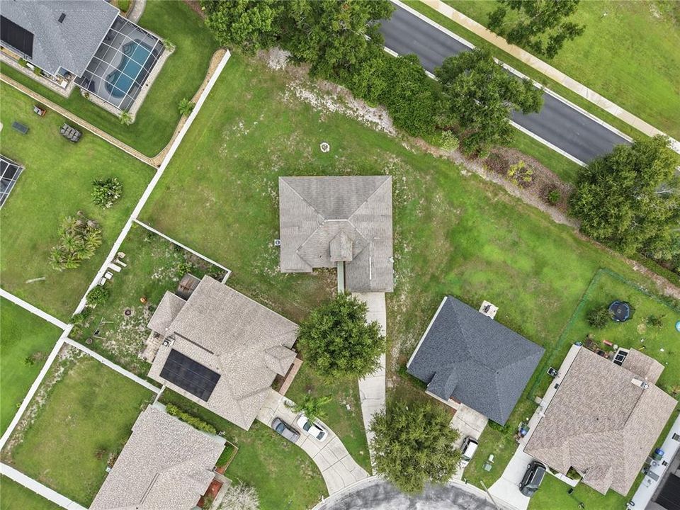 For Rent: $2,000 (4 beds, 2 baths, 1728 Square Feet)