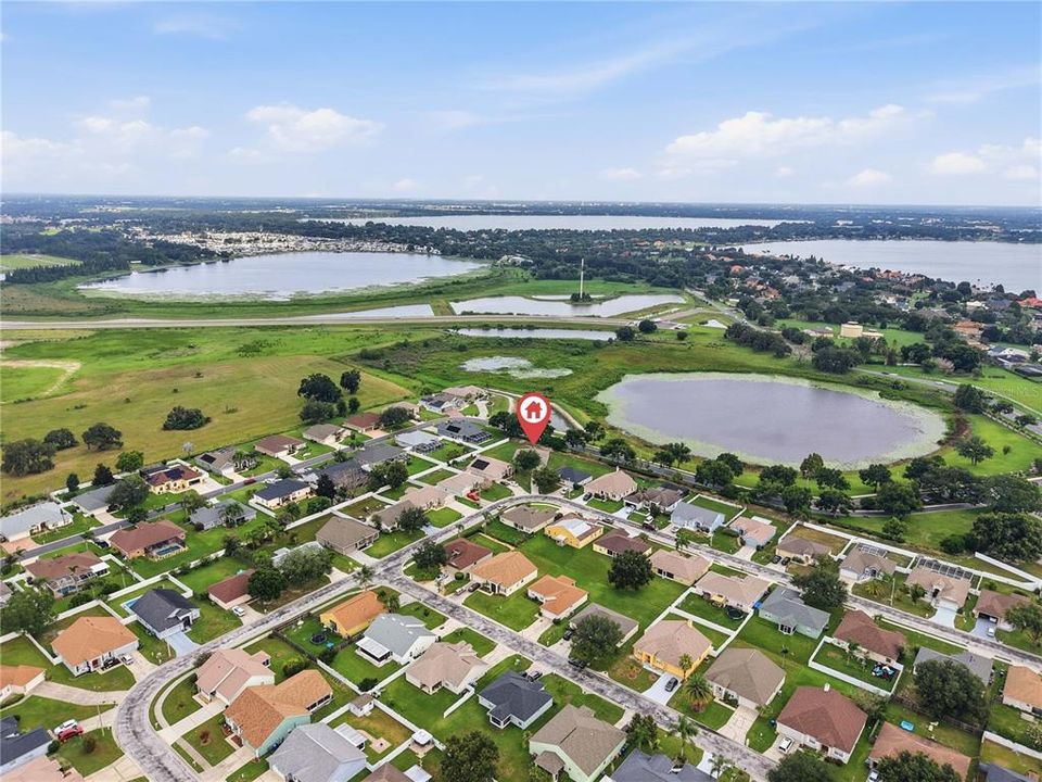 For Rent: $2,000 (4 beds, 2 baths, 1728 Square Feet)