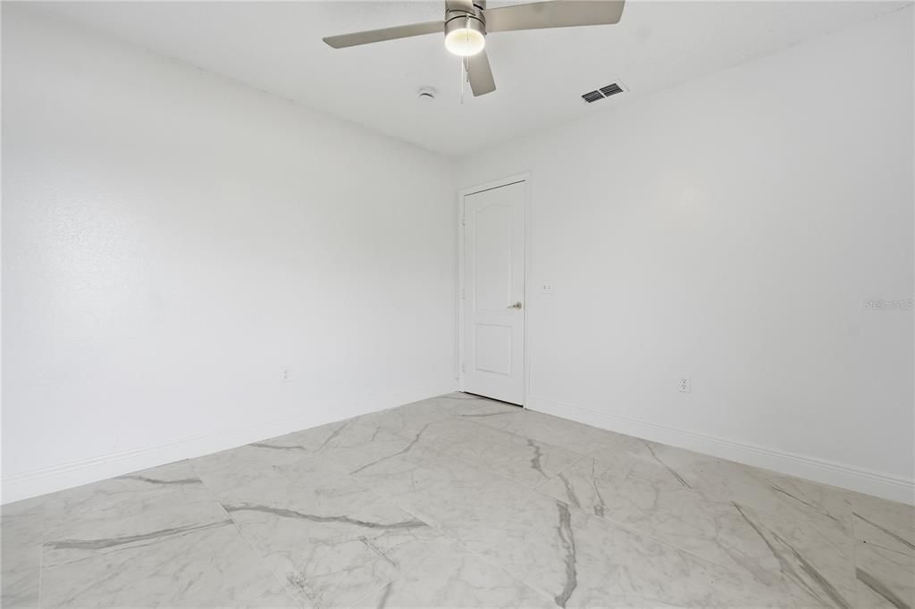 For Rent: $2,000 (4 beds, 2 baths, 1728 Square Feet)