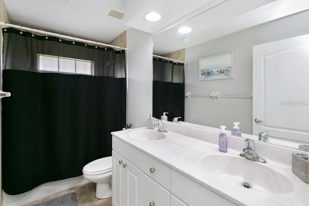 For Sale: $499,900 (4 beds, 2 baths, 2225 Square Feet)
