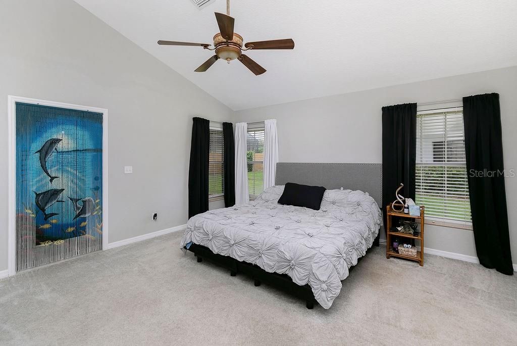 For Sale: $499,900 (4 beds, 2 baths, 2225 Square Feet)