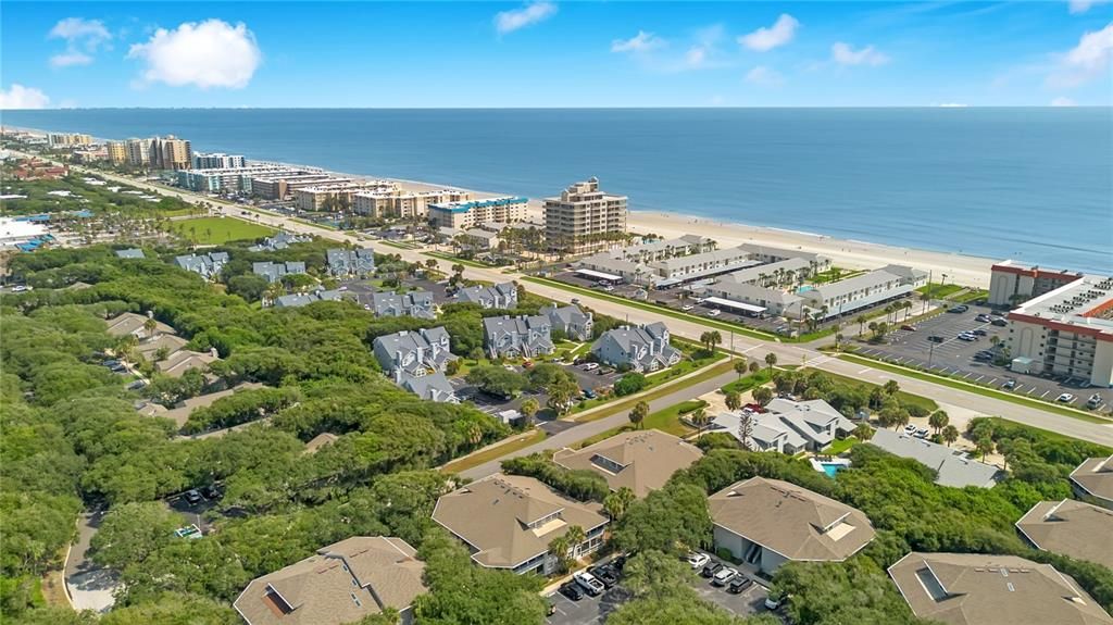 For Sale: $415,000 (2 beds, 2 baths, 1028 Square Feet)