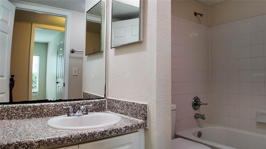 Active With Contract: $139,900 (2 beds, 2 baths, 968 Square Feet)