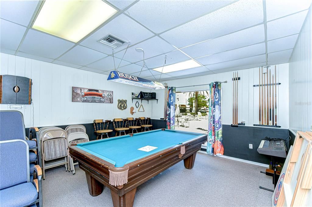 For Sale: $179,000 (2 beds, 2 baths, 865 Square Feet)