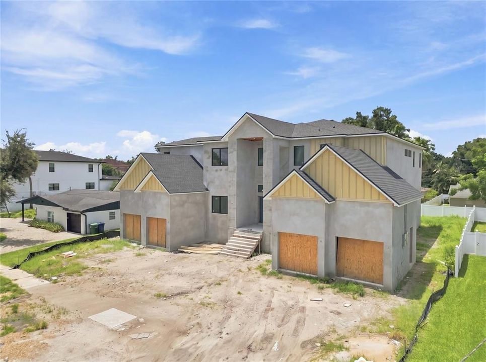 For Sale: $4,200,000 (5 beds, 6 baths, 5895 Square Feet)