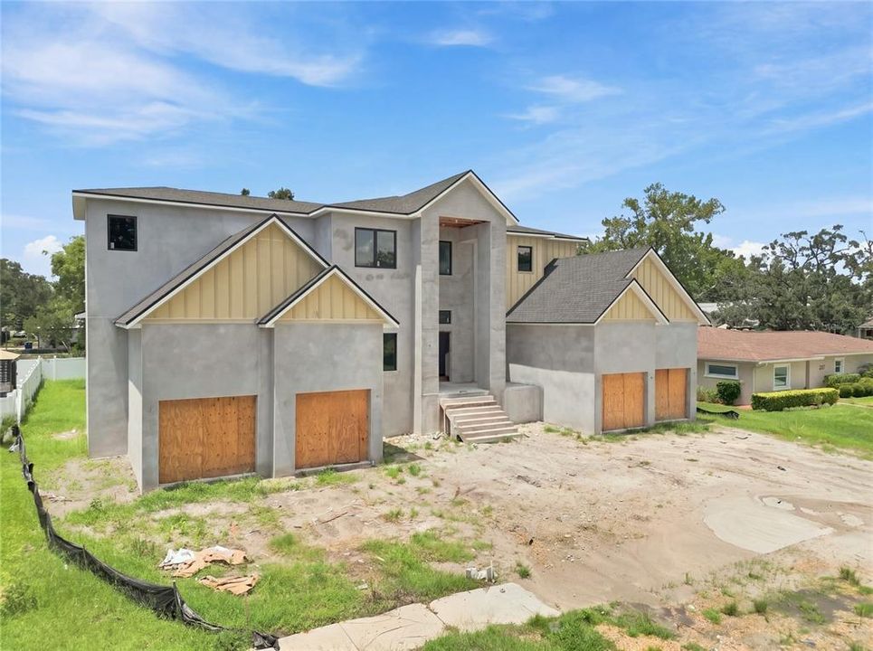 For Sale: $4,200,000 (5 beds, 6 baths, 5895 Square Feet)