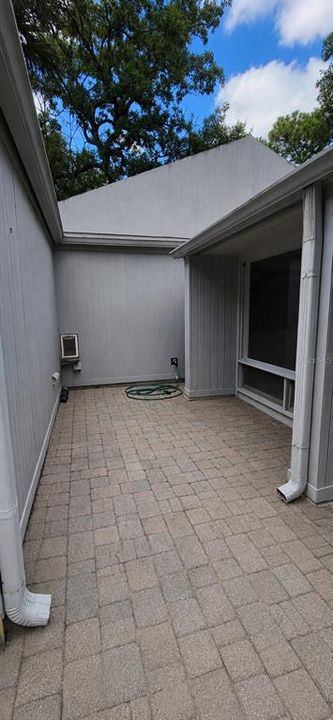 : $400,000 (2 camas, 2 baños, 1872 Pies cuadrados)