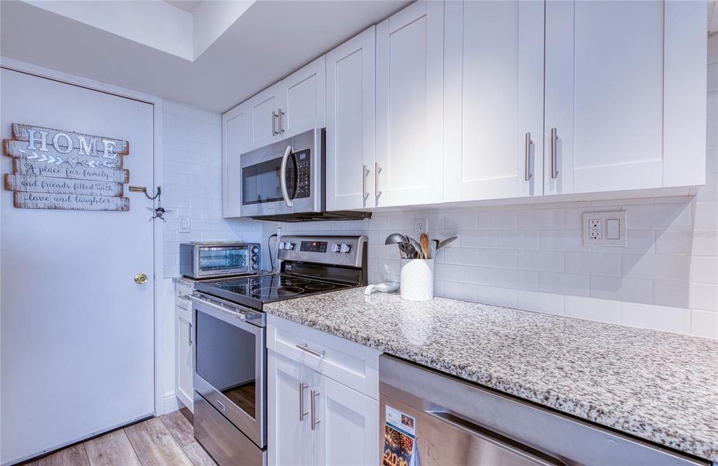 En Venta: $245,000 (1 camas, 1 baños, 900 Pies cuadrados)