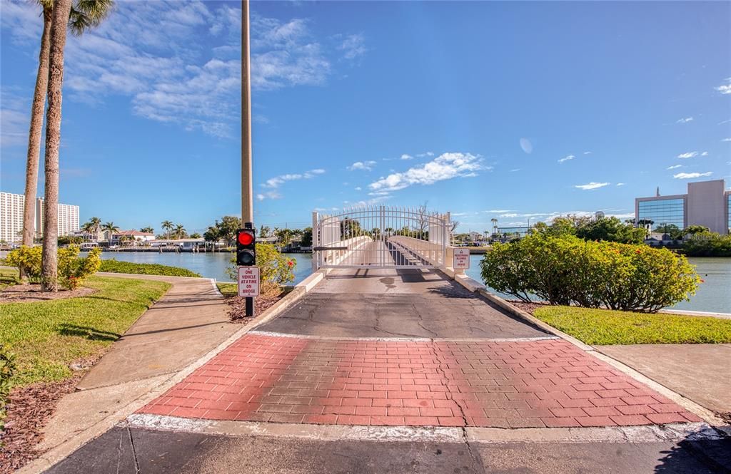 En Venta: $245,000 (1 camas, 1 baños, 900 Pies cuadrados)