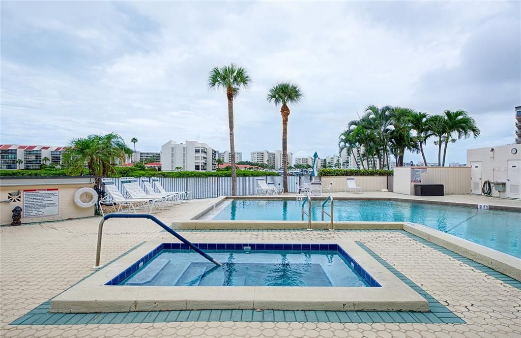 En Venta: $245,000 (1 camas, 1 baños, 900 Pies cuadrados)
