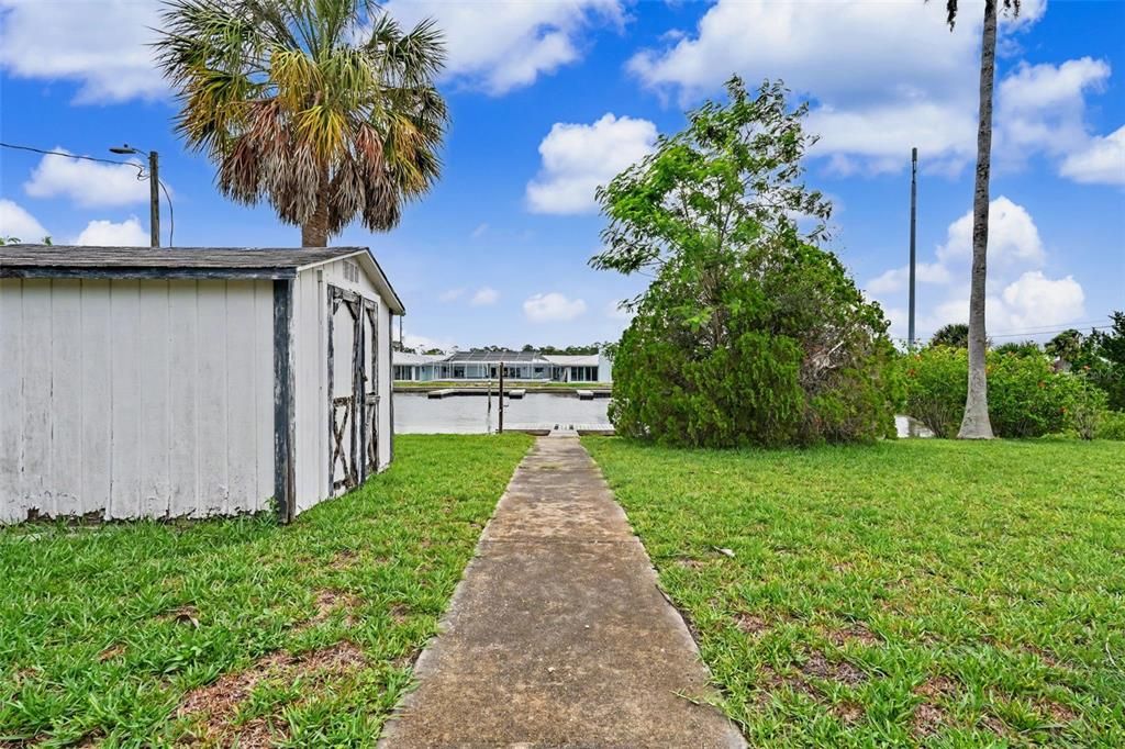 For Sale: $344,900 (2 beds, 2 baths, 1027 Square Feet)