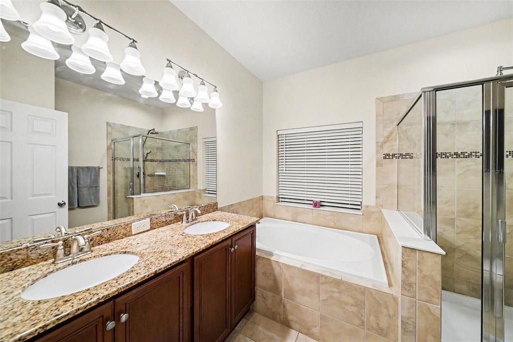 En Venta: $475,000 (3 camas, 2 baños, 1851 Pies cuadrados)
