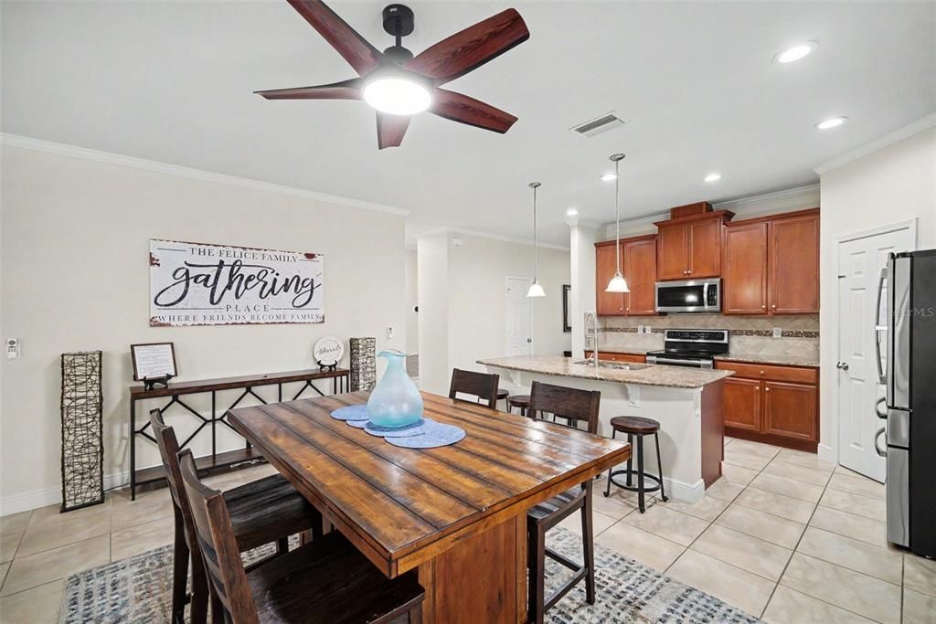 En Venta: $475,000 (3 camas, 2 baños, 1851 Pies cuadrados)