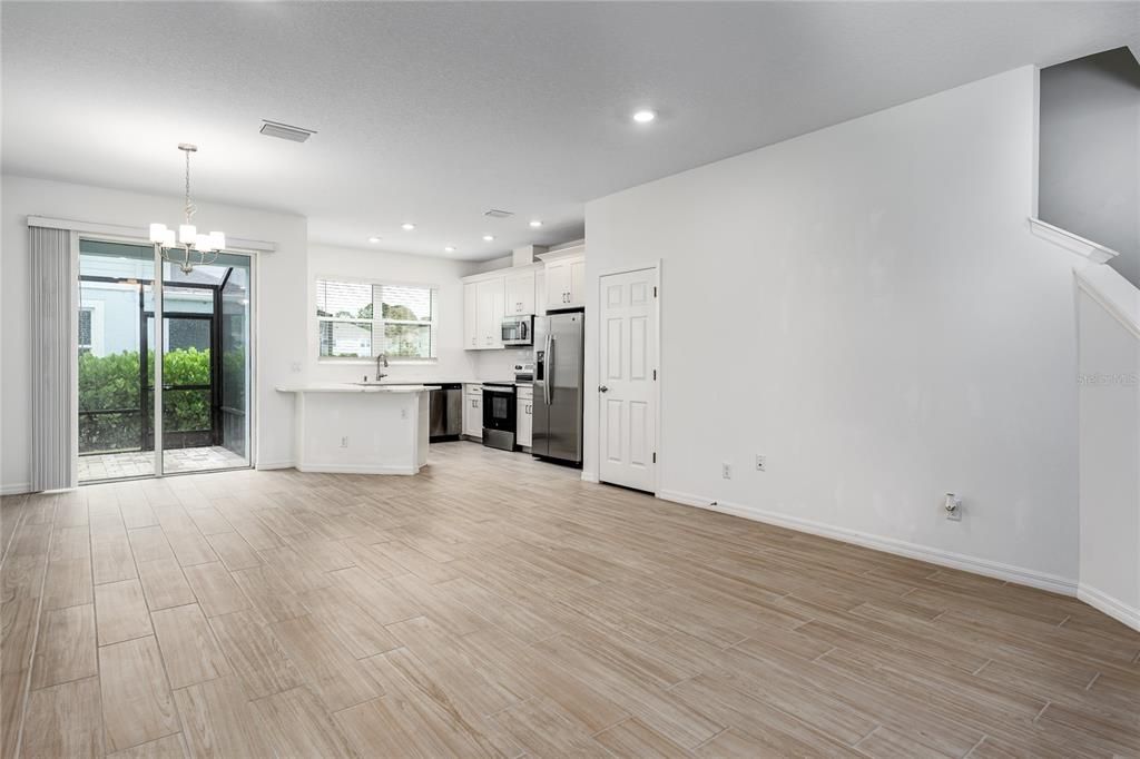 For Rent: $2,450 (3 beds, 2 baths, 1853 Square Feet)
