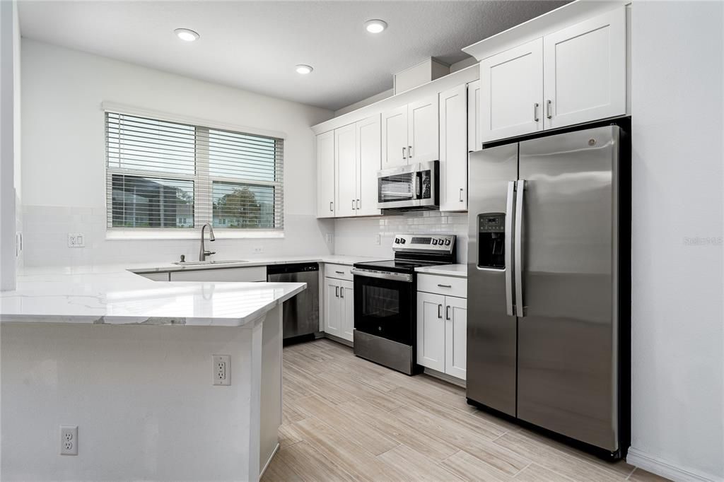 For Rent: $2,450 (3 beds, 2 baths, 1853 Square Feet)
