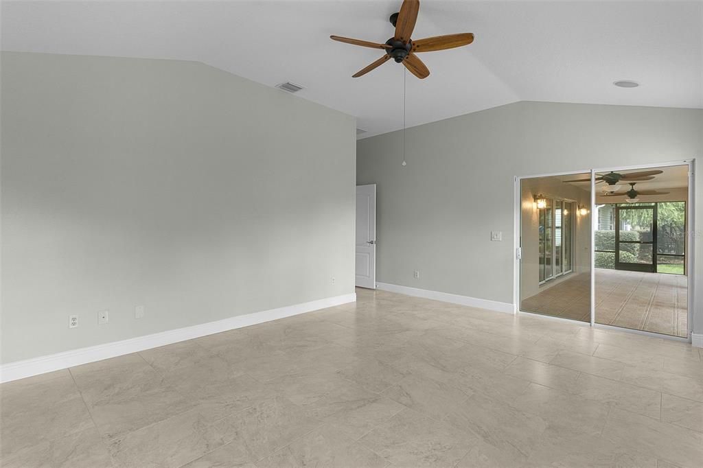 For Sale: $575,000 (3 beds, 2 baths, 1926 Square Feet)