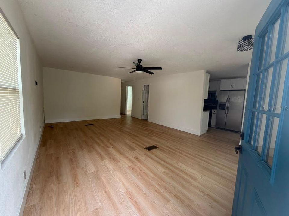 Activo con contrato: $280,000 (3 camas, 2 baños, 936 Pies cuadrados)