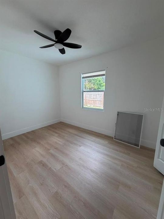 Activo con contrato: $280,000 (3 camas, 2 baños, 936 Pies cuadrados)
