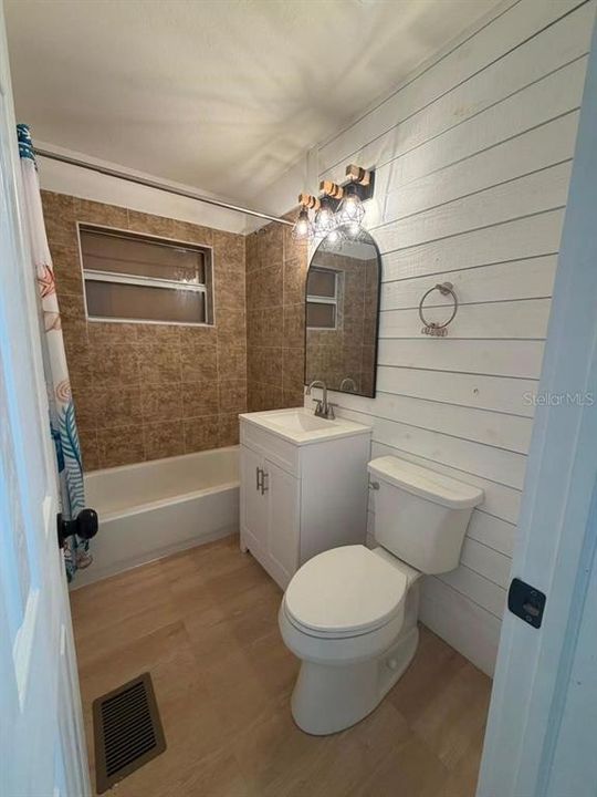 Activo con contrato: $280,000 (3 camas, 2 baños, 936 Pies cuadrados)