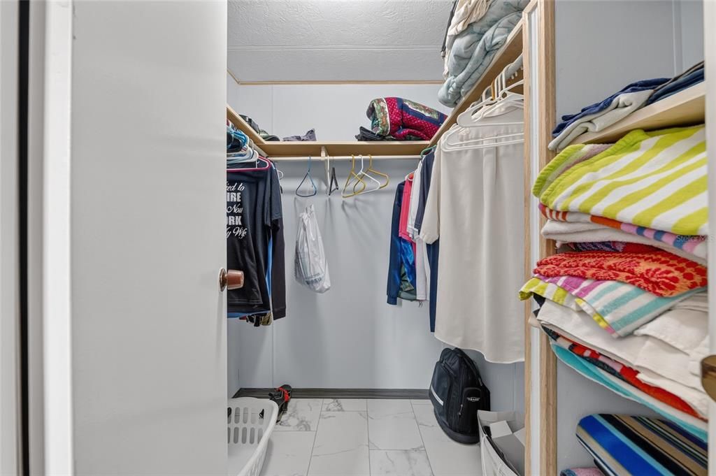 En Venta: $179,900 (3 camas, 2 baños, 1440 Pies cuadrados)