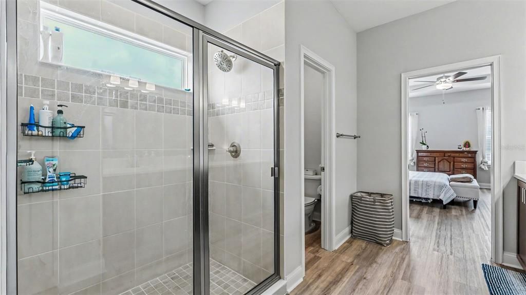 En Venta: $559,000 (4 camas, 3 baños, 2484 Pies cuadrados)