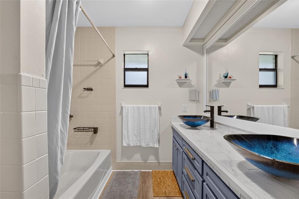 Active With Contract: $449,000 (3 beds, 3 baths, 3102 Square Feet)