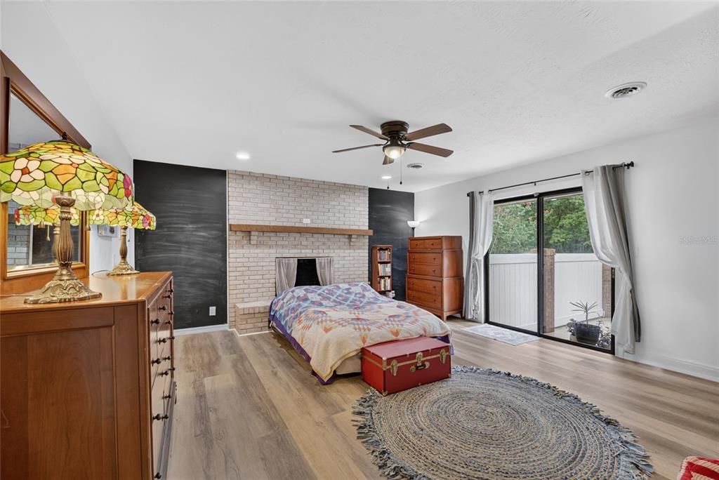 Active With Contract: $449,000 (3 beds, 3 baths, 3102 Square Feet)