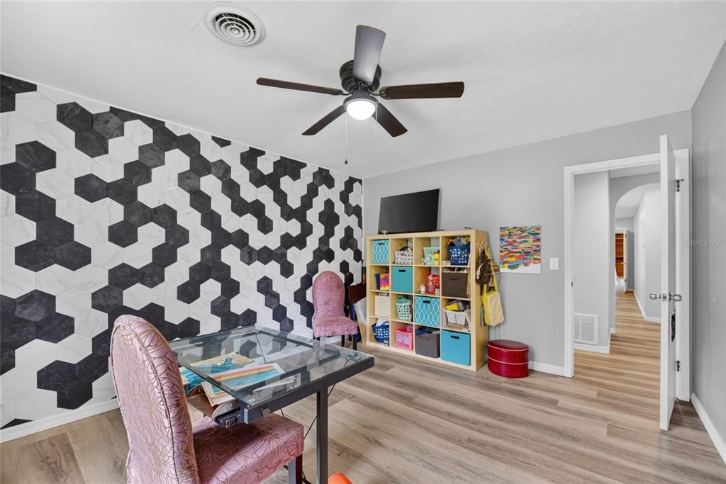Active With Contract: $449,000 (3 beds, 3 baths, 3102 Square Feet)