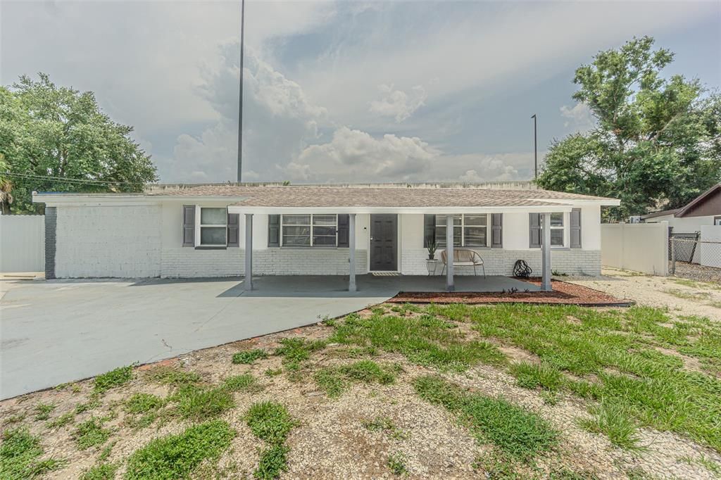 For Rent: $2,000 (3 beds, 1 baths, 1528 Square Feet)
