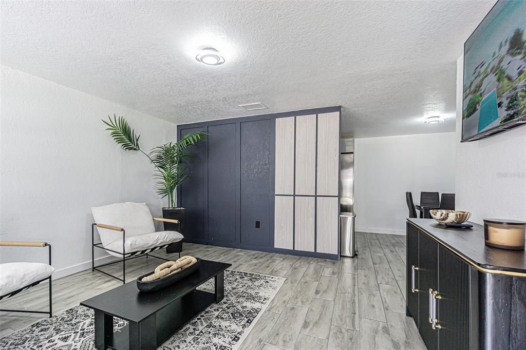 For Rent: $2,000 (3 beds, 1 baths, 1528 Square Feet)