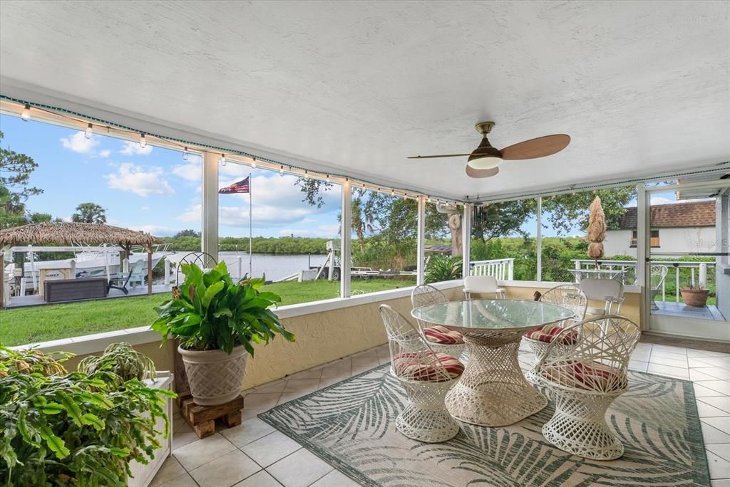 For Sale: $675,000 (3 beds, 2 baths, 1913 Square Feet)