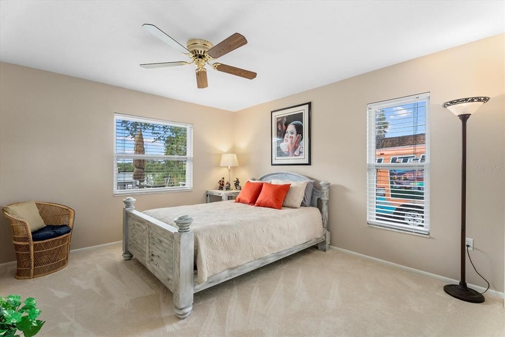 For Sale: $675,000 (3 beds, 2 baths, 1913 Square Feet)