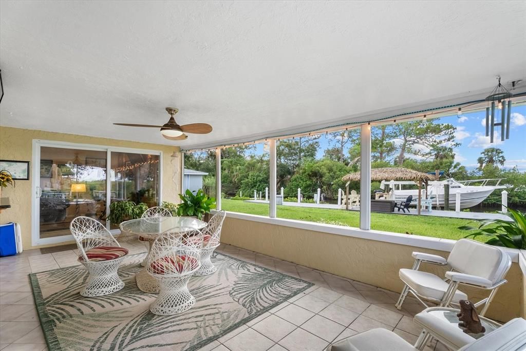 For Sale: $675,000 (3 beds, 2 baths, 1913 Square Feet)