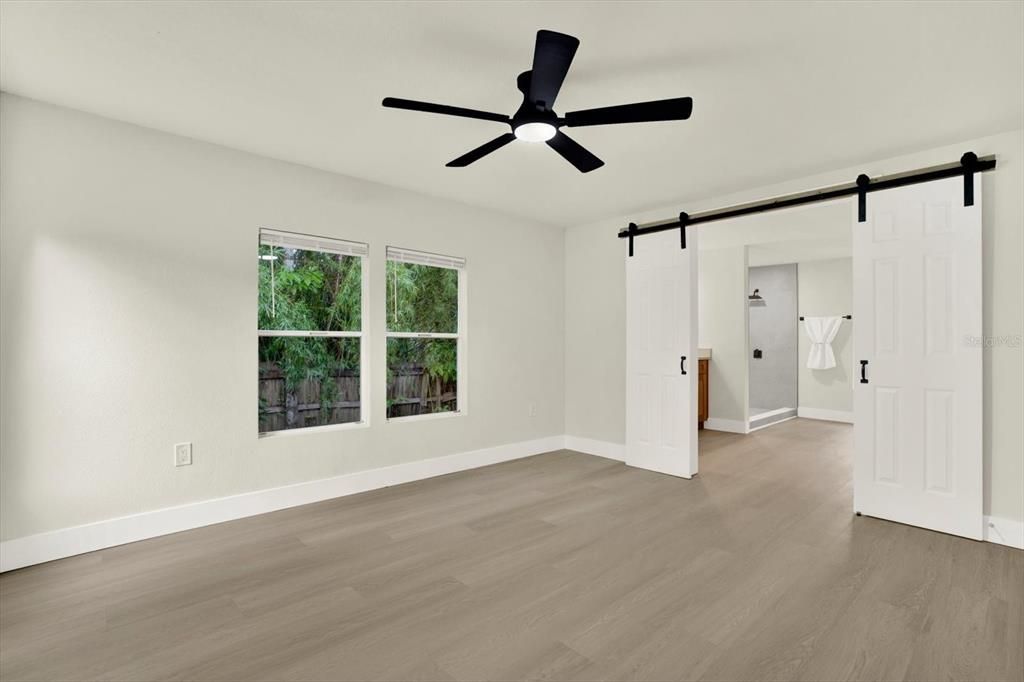 For Sale: $345,000 (3 beds, 2 baths, 1568 Square Feet)