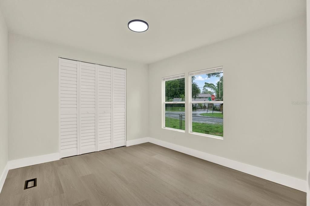 For Sale: $345,000 (3 beds, 2 baths, 1568 Square Feet)
